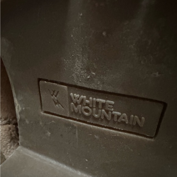 Women's Tan Lace-Up Boots - Picture 5 of 5